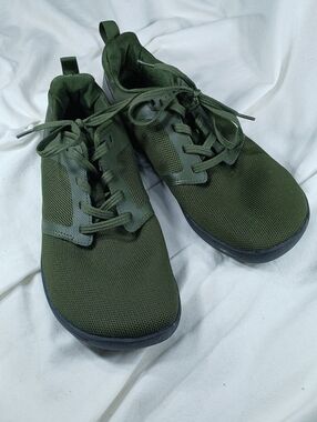 Joomra Men's Olive Green Lightweight Barefoot Mesh Sneakers